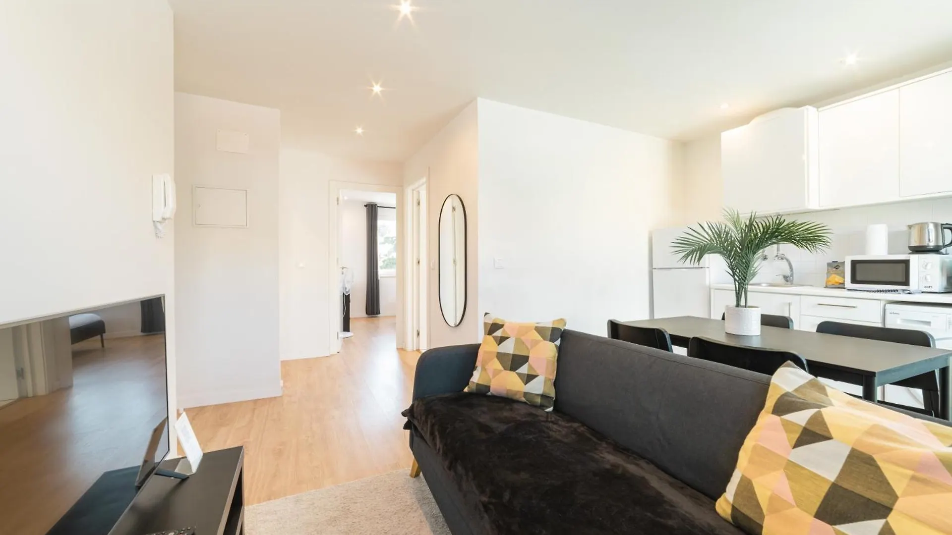 Cruzeiro Charm Apartments Lisbon Portugal